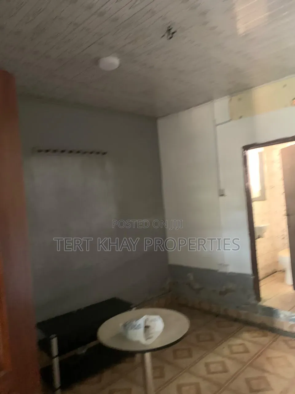 Mini Flat in Goono School, New Town for rent