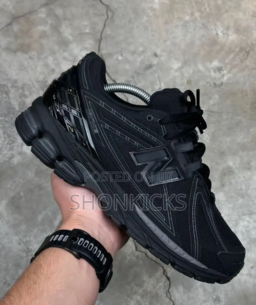 New Balance 1906R Black/Grey