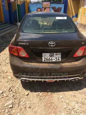 Toyota Corolla LE 4dr Sedan (1.8L 4cyl 4A) 2010 Black