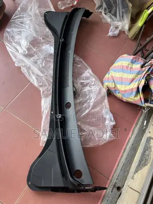 Hyundai Elantra 2017 to 2018 Wiper Panel.
