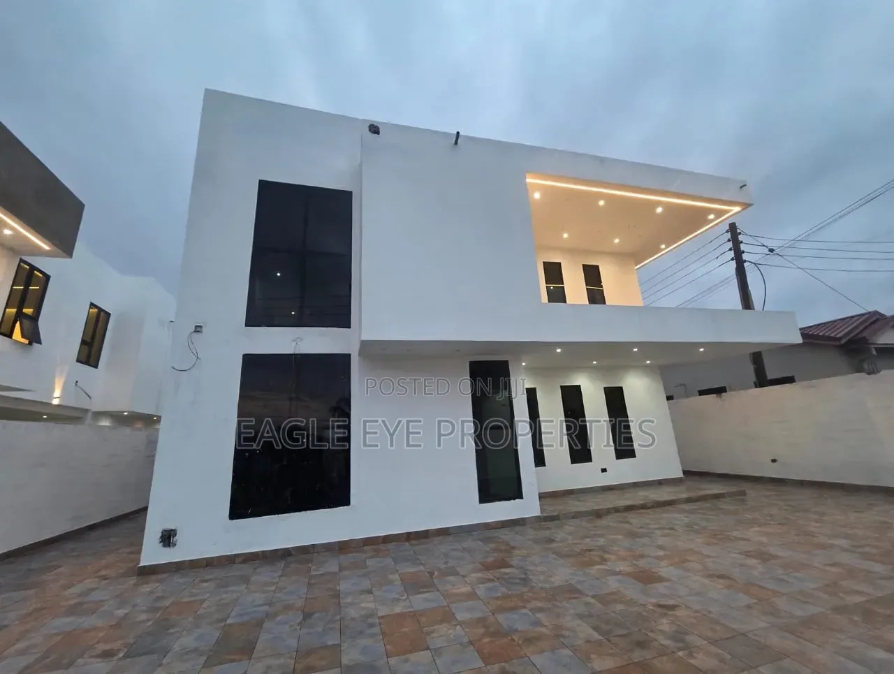 4bdrm House in Adjiringanor, Ability for sale
