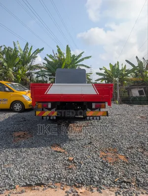 Hyundai Mega