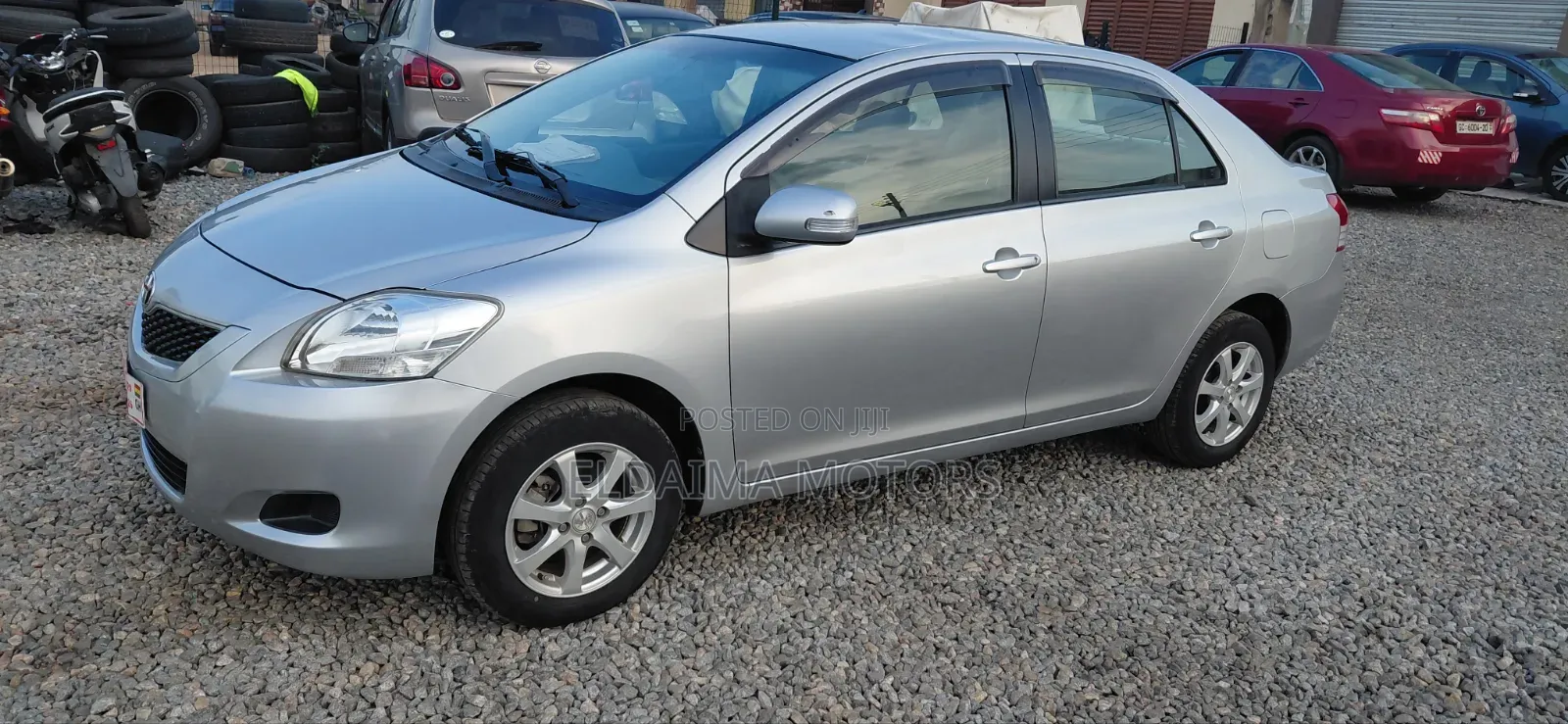 Toyota Belta 2012 Silver