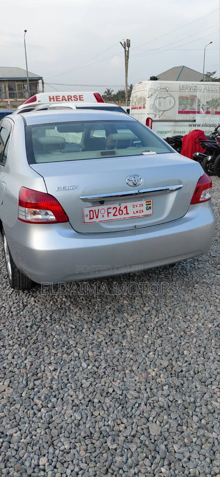Toyota Belta 2012 Silver