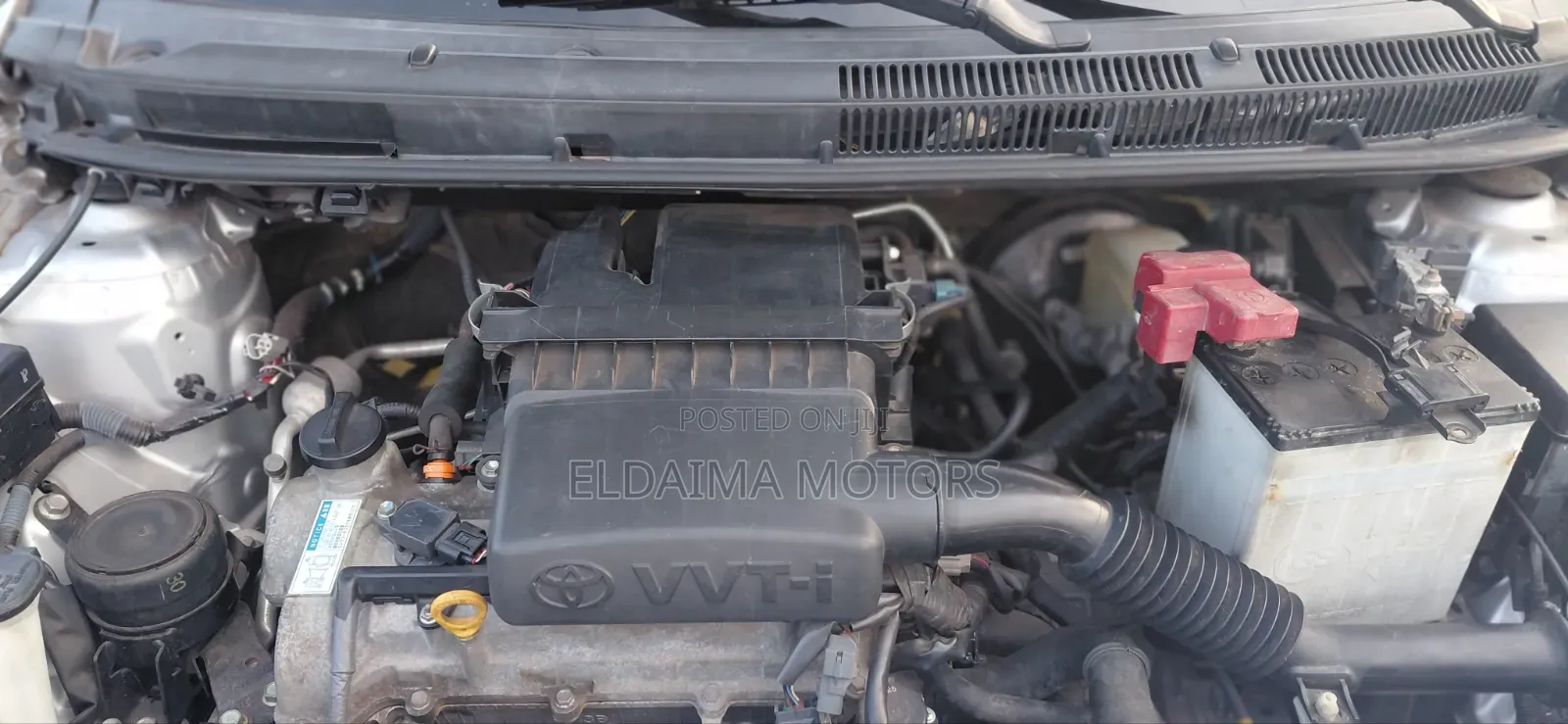 Toyota Belta 2012 Silver
