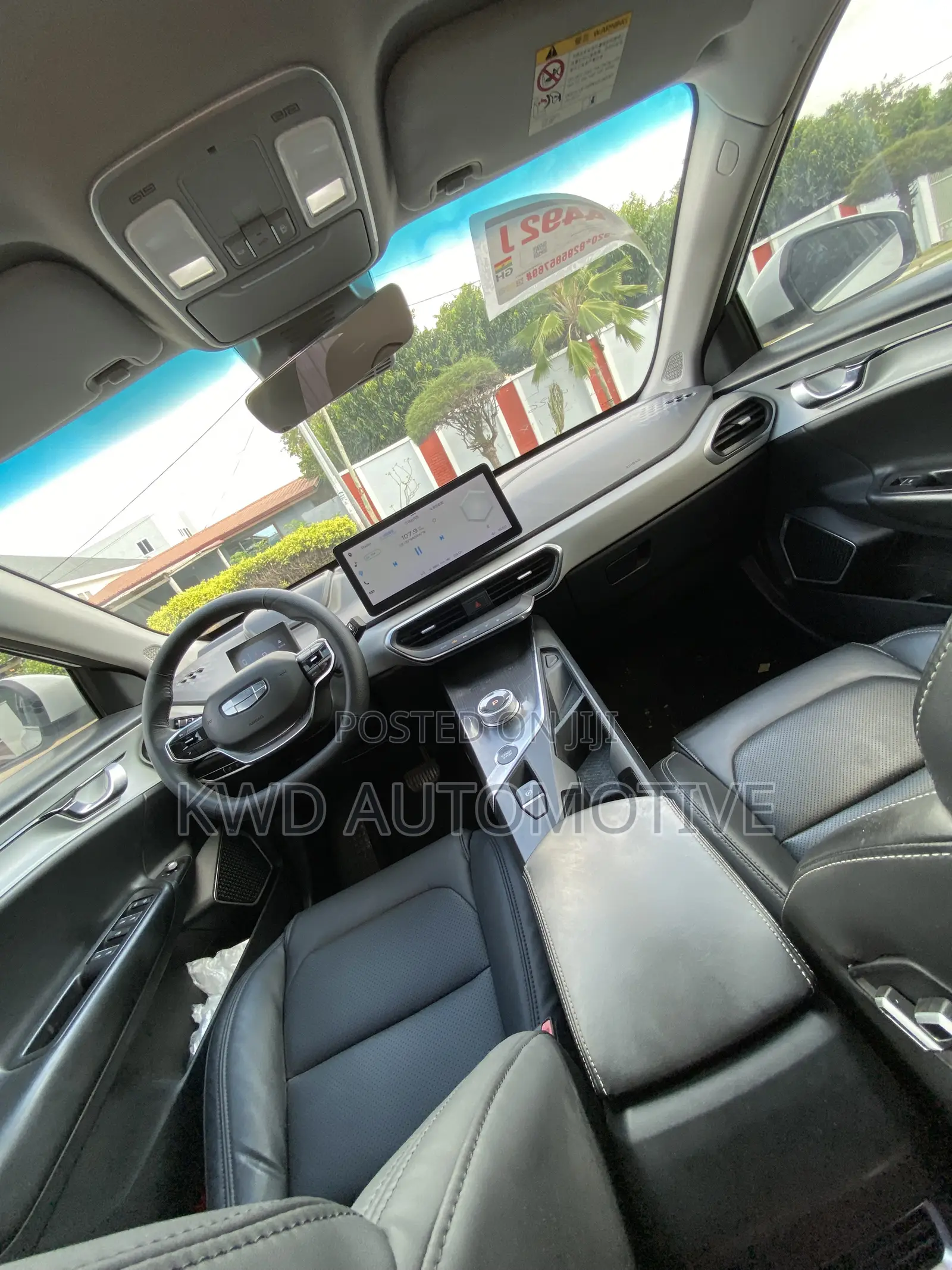 Geely Emgrand EV Pro 2023 White