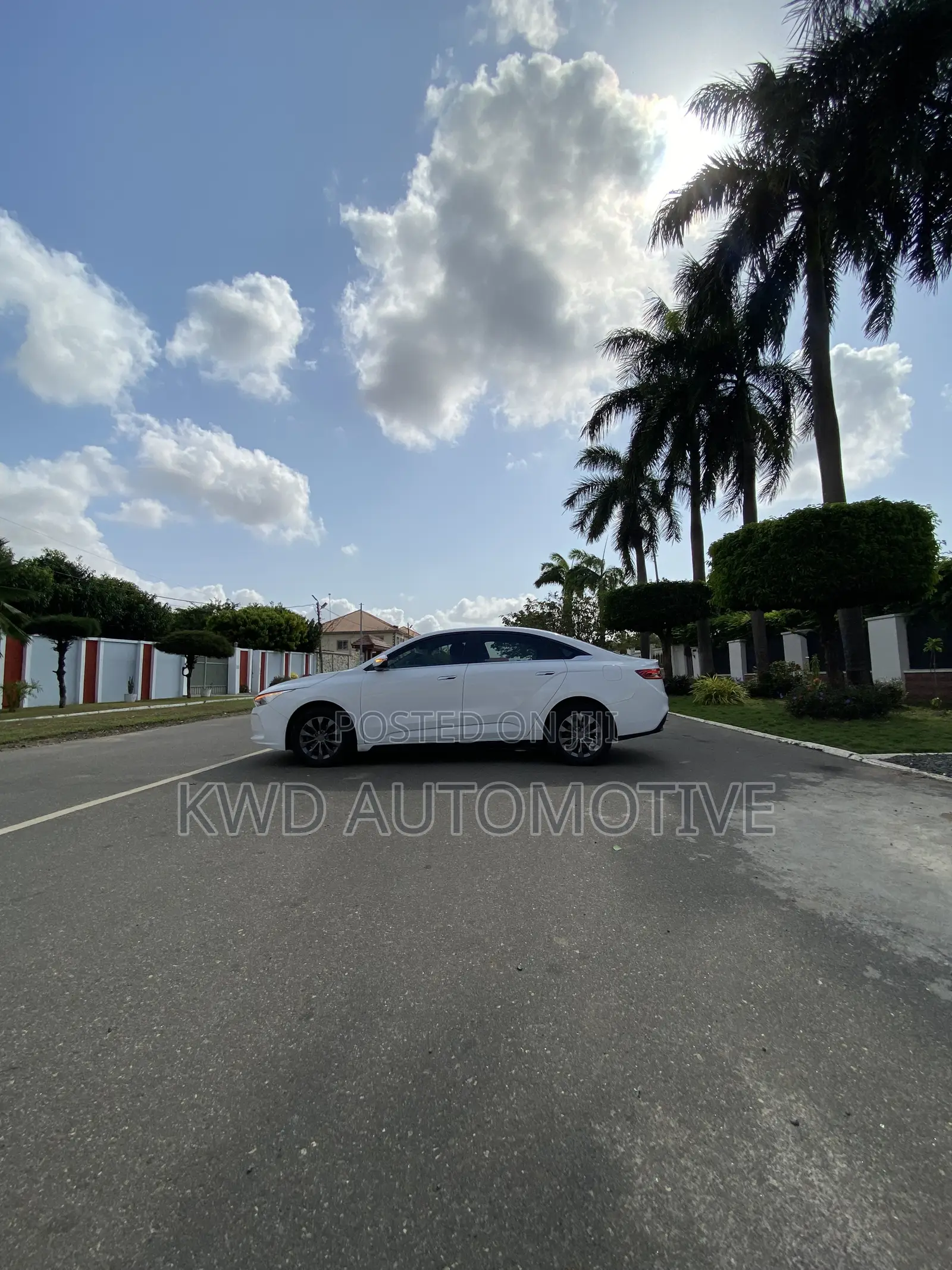 Geely Emgrand EV Pro 2023 White
