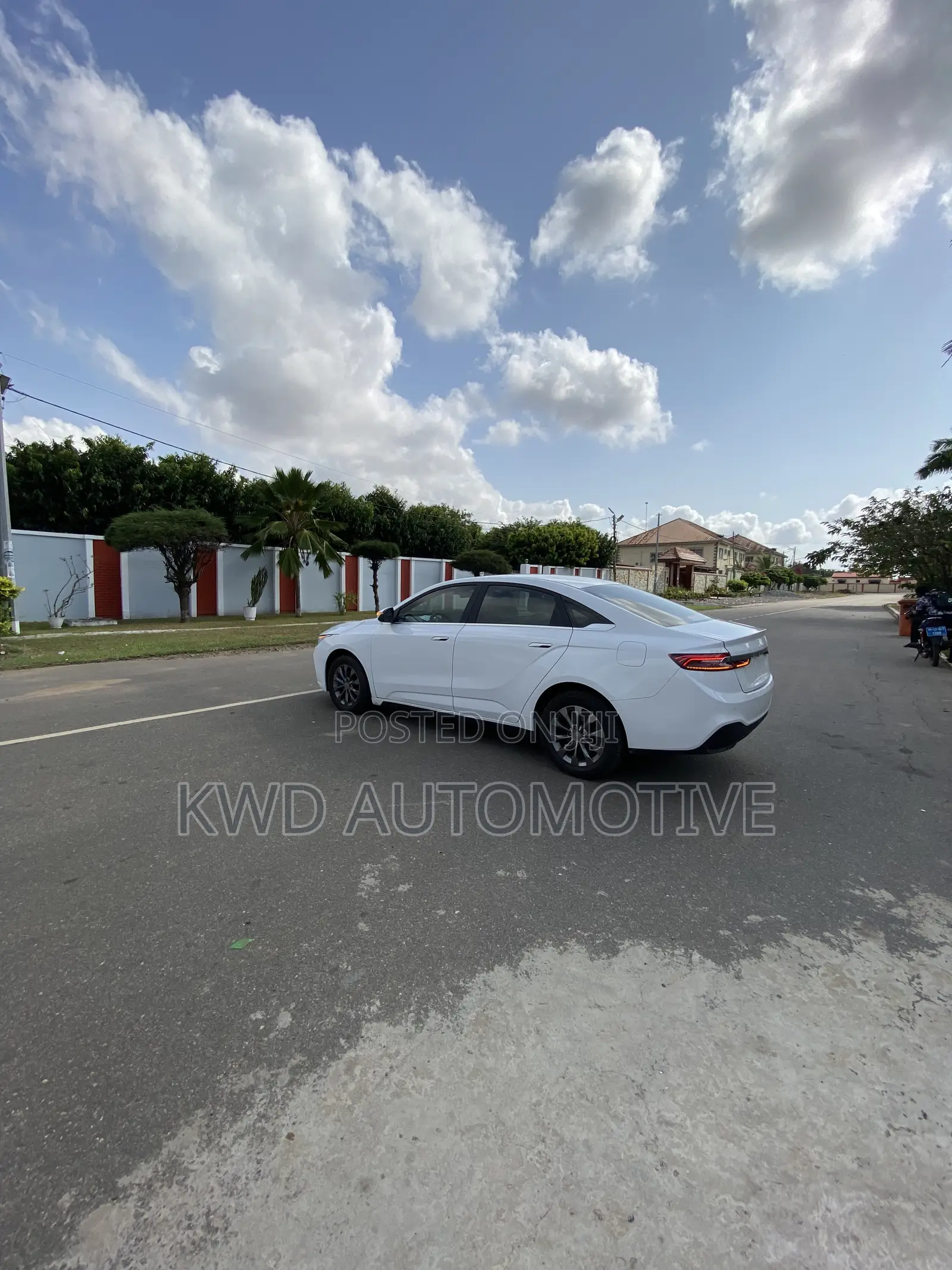 Geely Emgrand EV Pro 2023 White