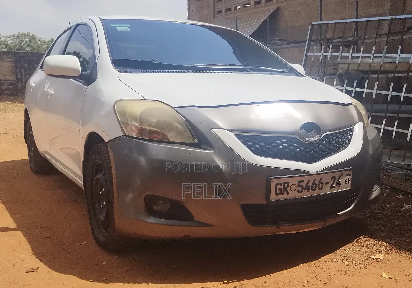 Toyota Yaris 2012 White