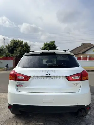 Mitsubishi Outlander 2015 White