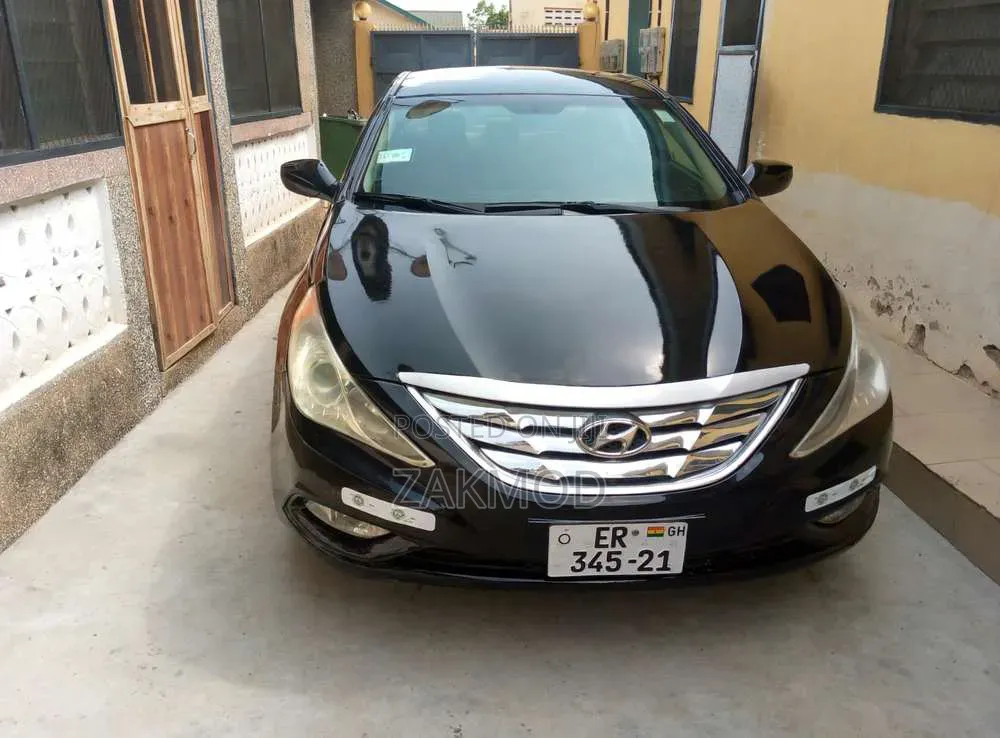 Hyundai Sonata Limited 2.0T Sedan (2.0L 4cyl 6A) 2013 Black