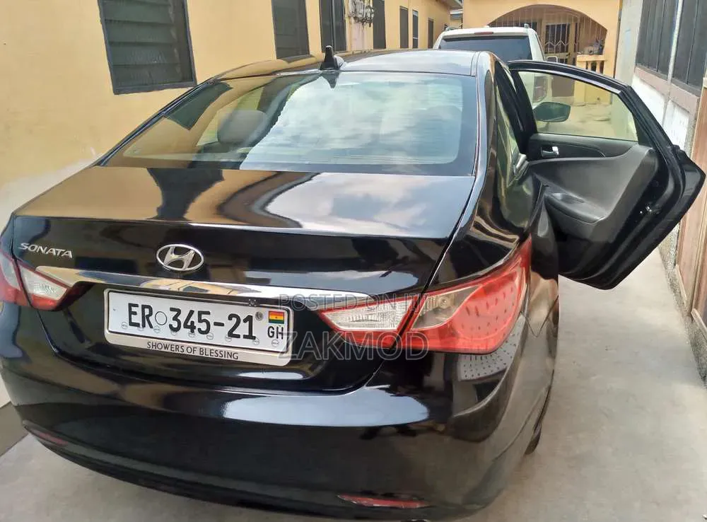 Hyundai Sonata Limited 2.0T Sedan (2.0L 4cyl 6A) 2013 Black
