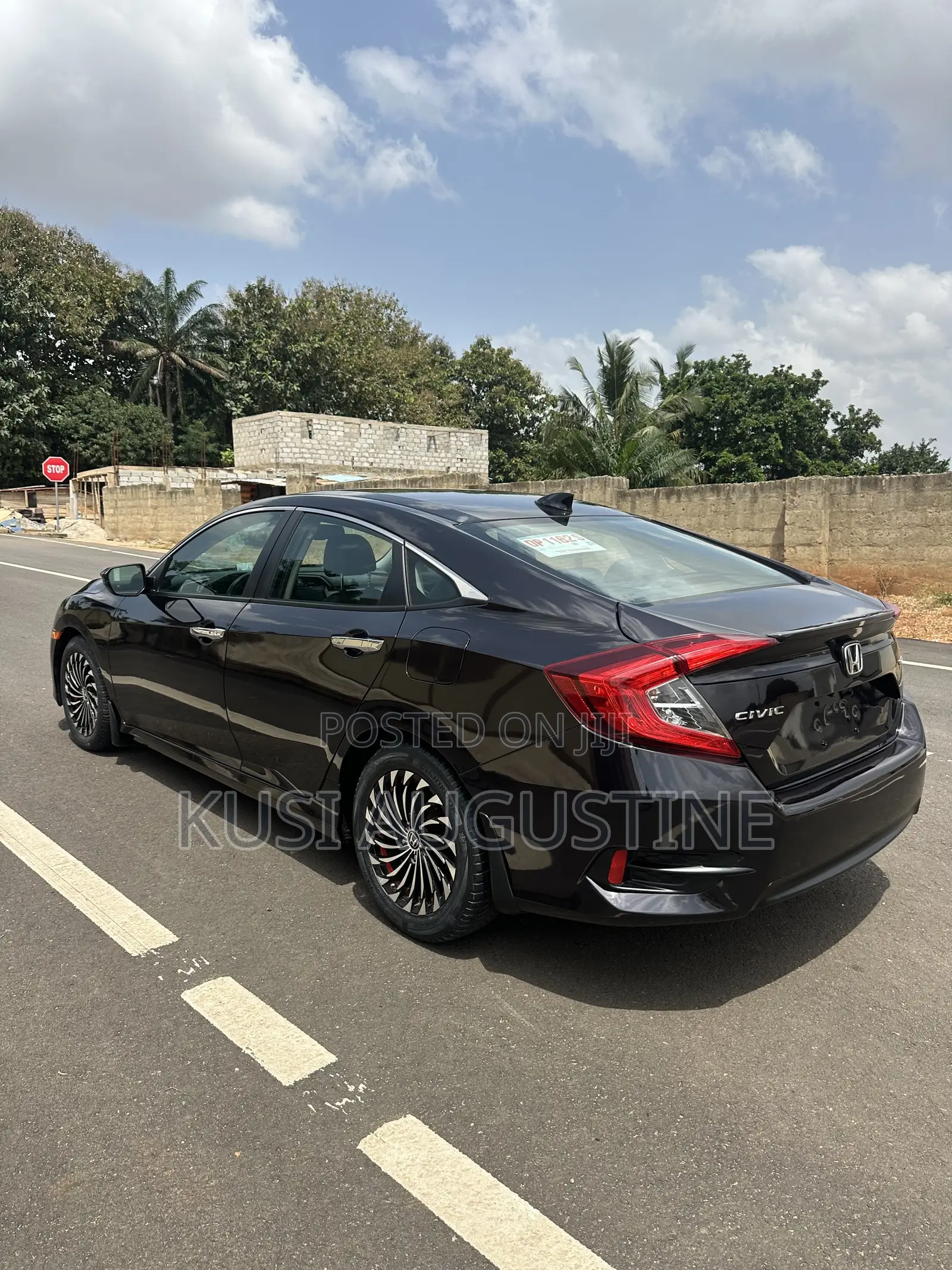 Honda Civic Touring 2dr Coupe (1.5L 4cyl) 2016 Black
