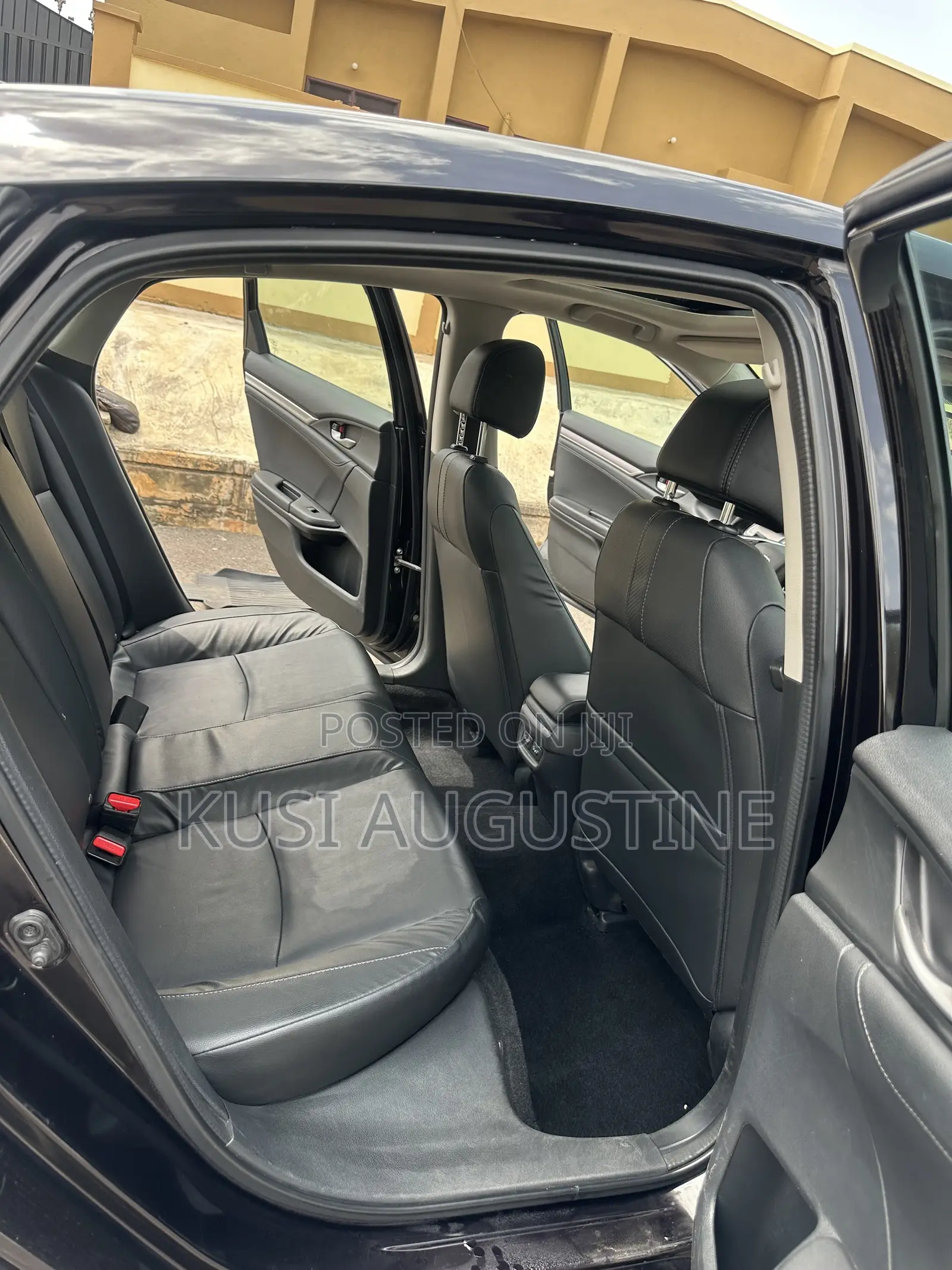 Honda Civic Touring 2dr Coupe (1.5L 4cyl) 2016 Black