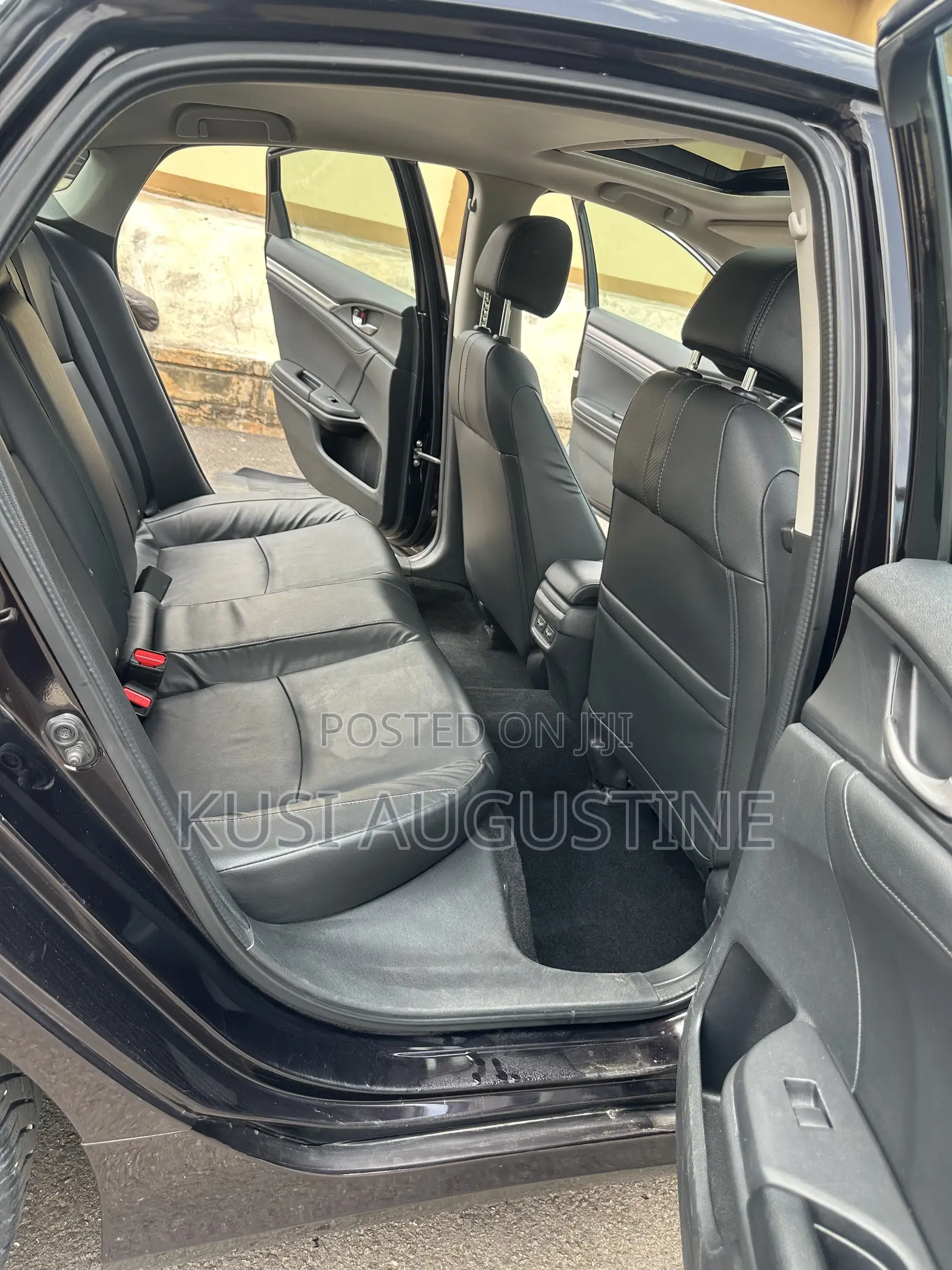 Honda Civic Touring 2dr Coupe (1.5L 4cyl) 2016 Black