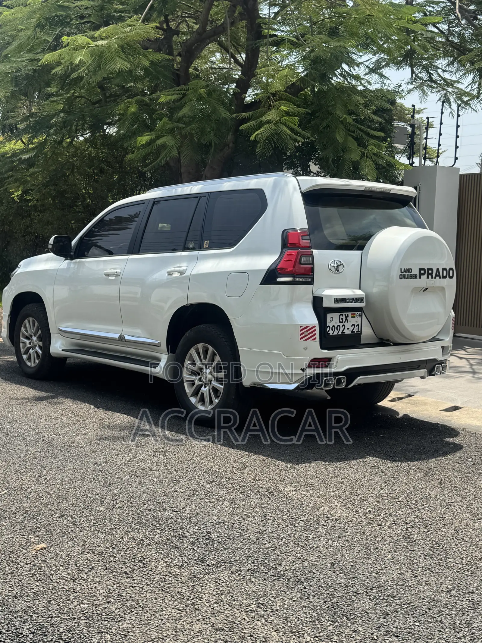 Toyota Land Cruiser Prado 2018 White