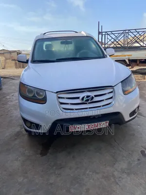 Hyundai Santa Fe 2012 White