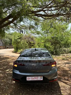 Hyundai Elantra SEL 2019 Gray