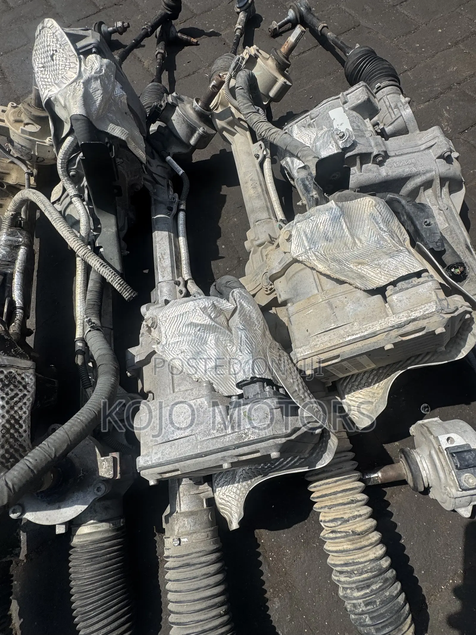 FORD EXPLORER 2018 Steering Available