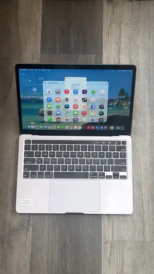 Laptop Apple MacBook Pro 2022 M2 16GB Apple M2 SSD 512GB