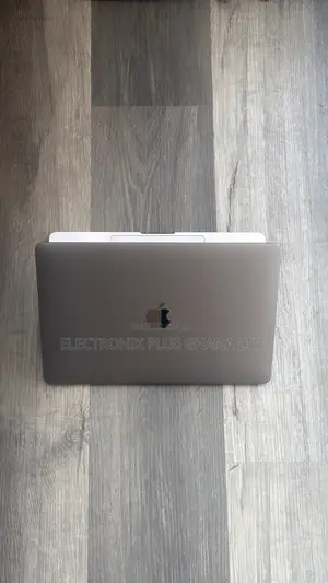 Laptop Apple MacBook Pro 2022 M2 16GB Apple M2 SSD 512GB