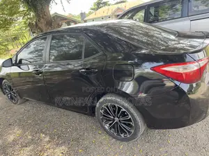 Toyota Corolla S 4dr Sedan (1.8L 4cyl CVT) 2016 Black