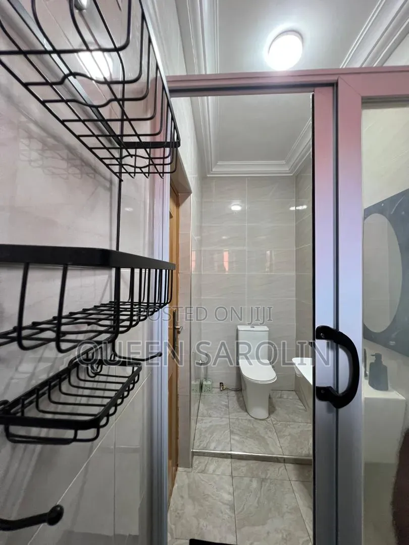 Short Stays and Airbnb