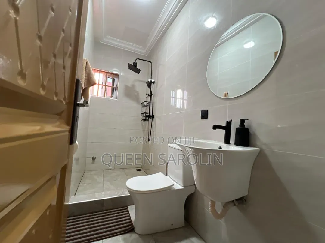 Short Stays and Airbnb