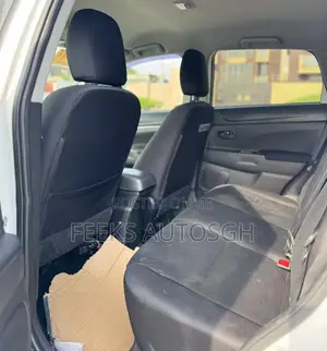 Mitsubishi Outlander SE 4dr SUV AWD (2.4L 4cyl CVT) 2015 White