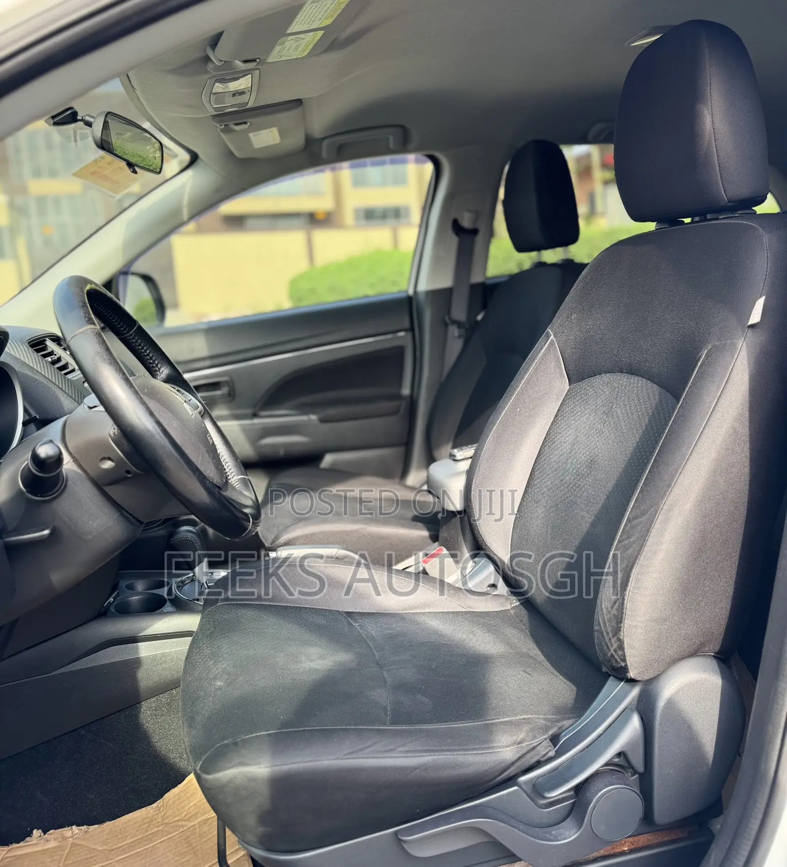 Mitsubishi Outlander SE 4dr SUV AWD (2.4L 4cyl CVT) 2015 White