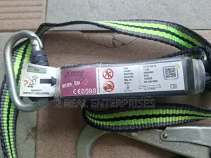 Fall Arrest Safety Harness W Shock Absorbing Lanyard & Scaffold Hook