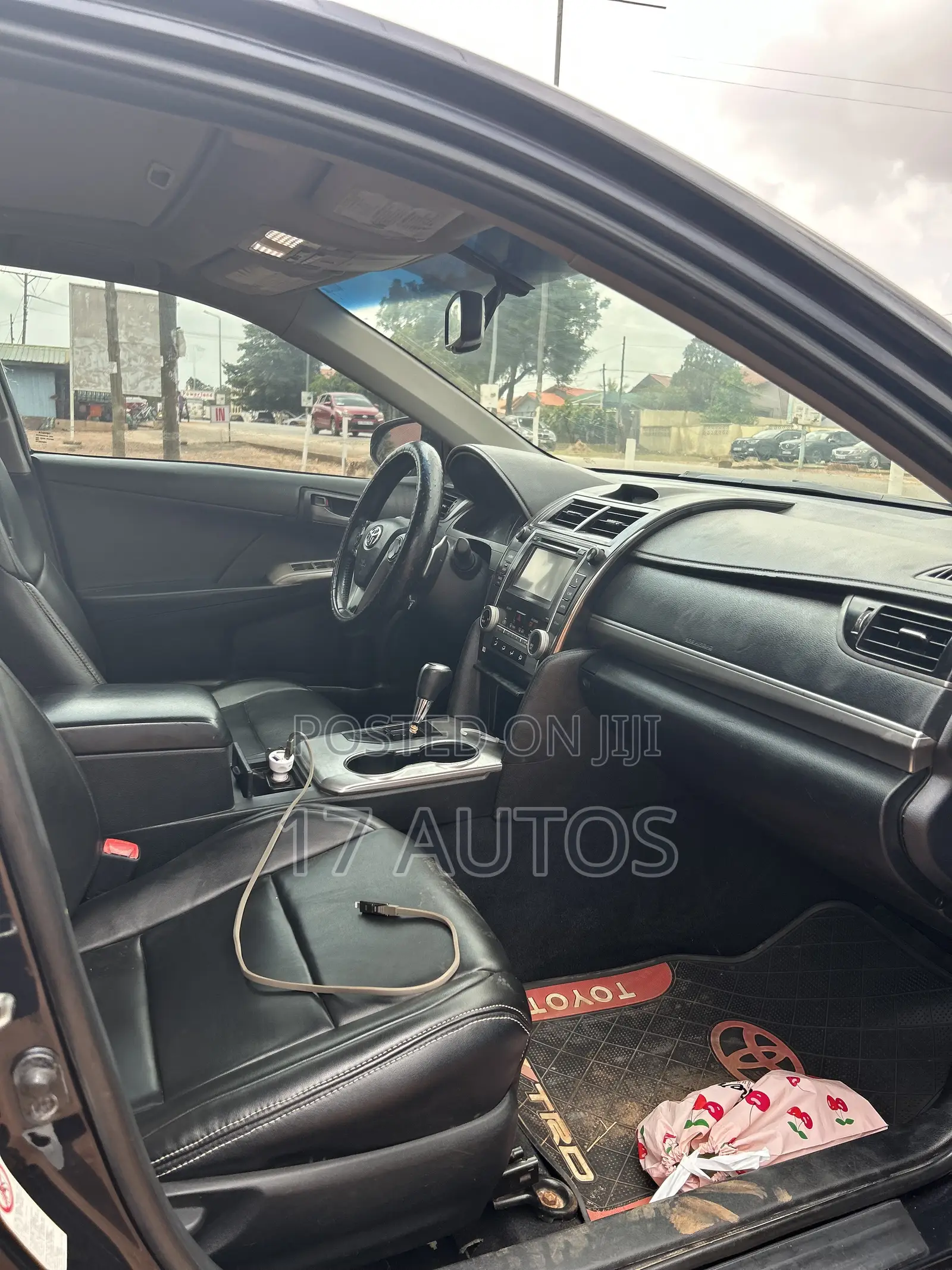 Toyota Camry SE 4dr Sedan (2.5L 4cyl 6A) 2013 Black