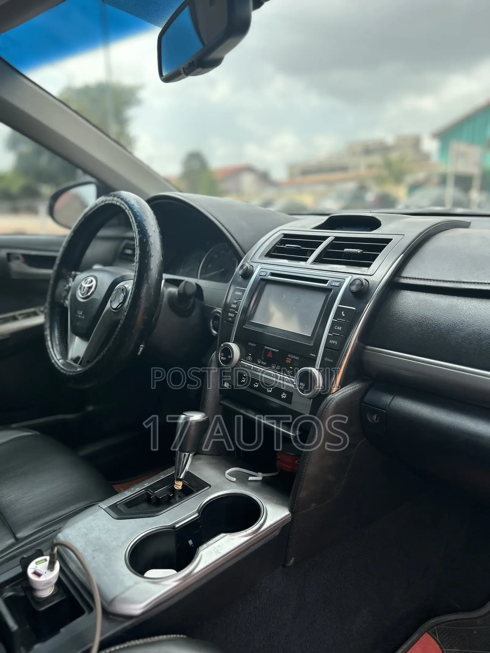 Toyota Camry SE 4dr Sedan (2.5L 4cyl 6A) 2013 Black