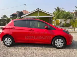 Toyota Vitz 2015 Red