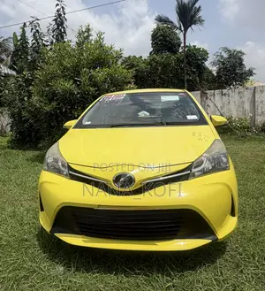 Toyota Vitz 1.3 FWD 3dr 2016 Yellow