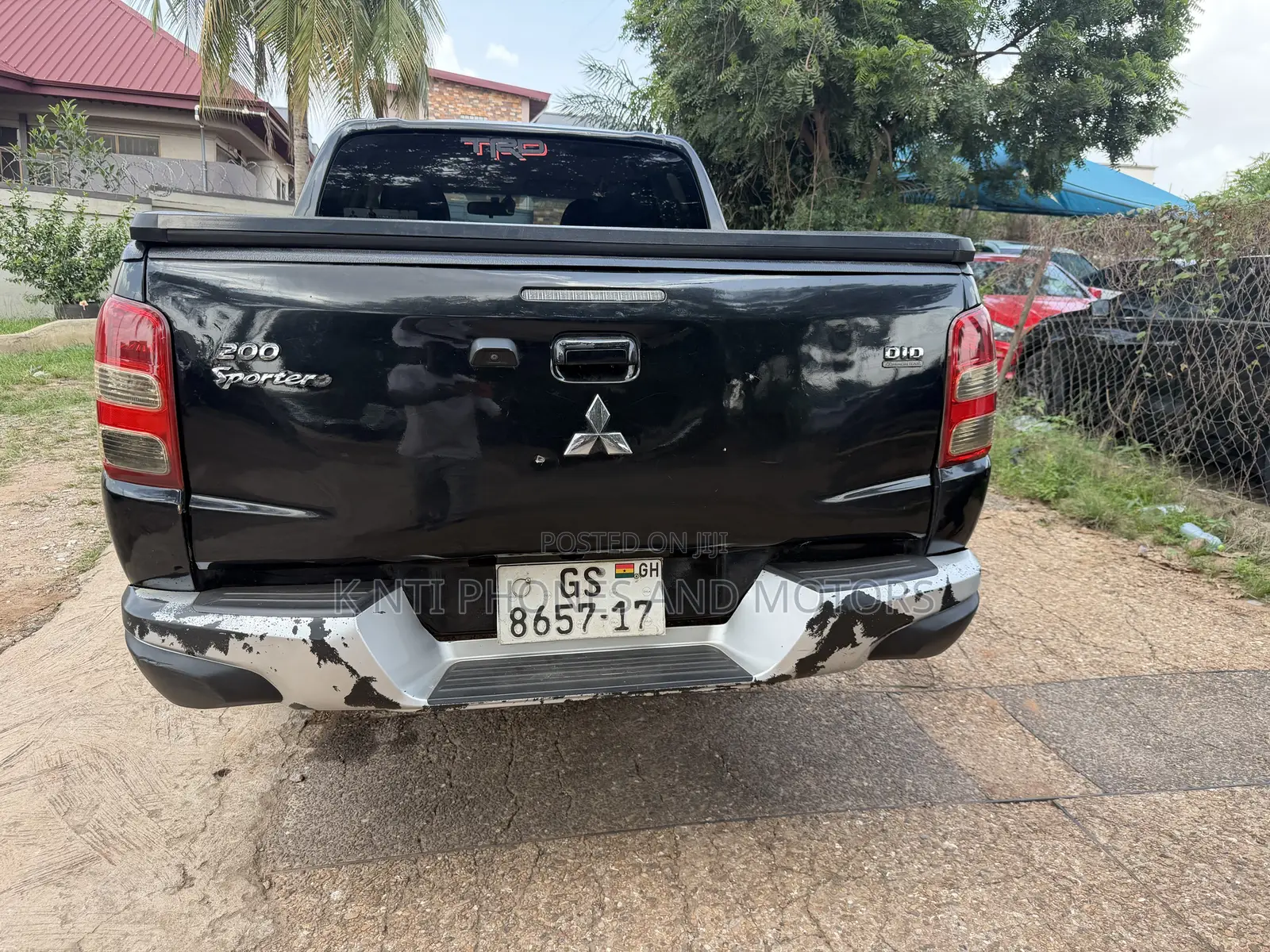 Mitsubishi L200 Double Cab 2.4 181hp 4WD 2017 Black