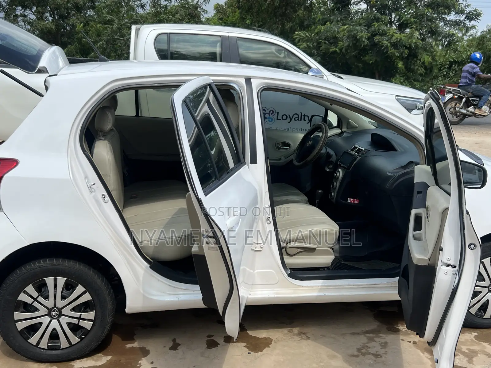 Toyota Vitz 1.0 FWD 3dr 2012 White