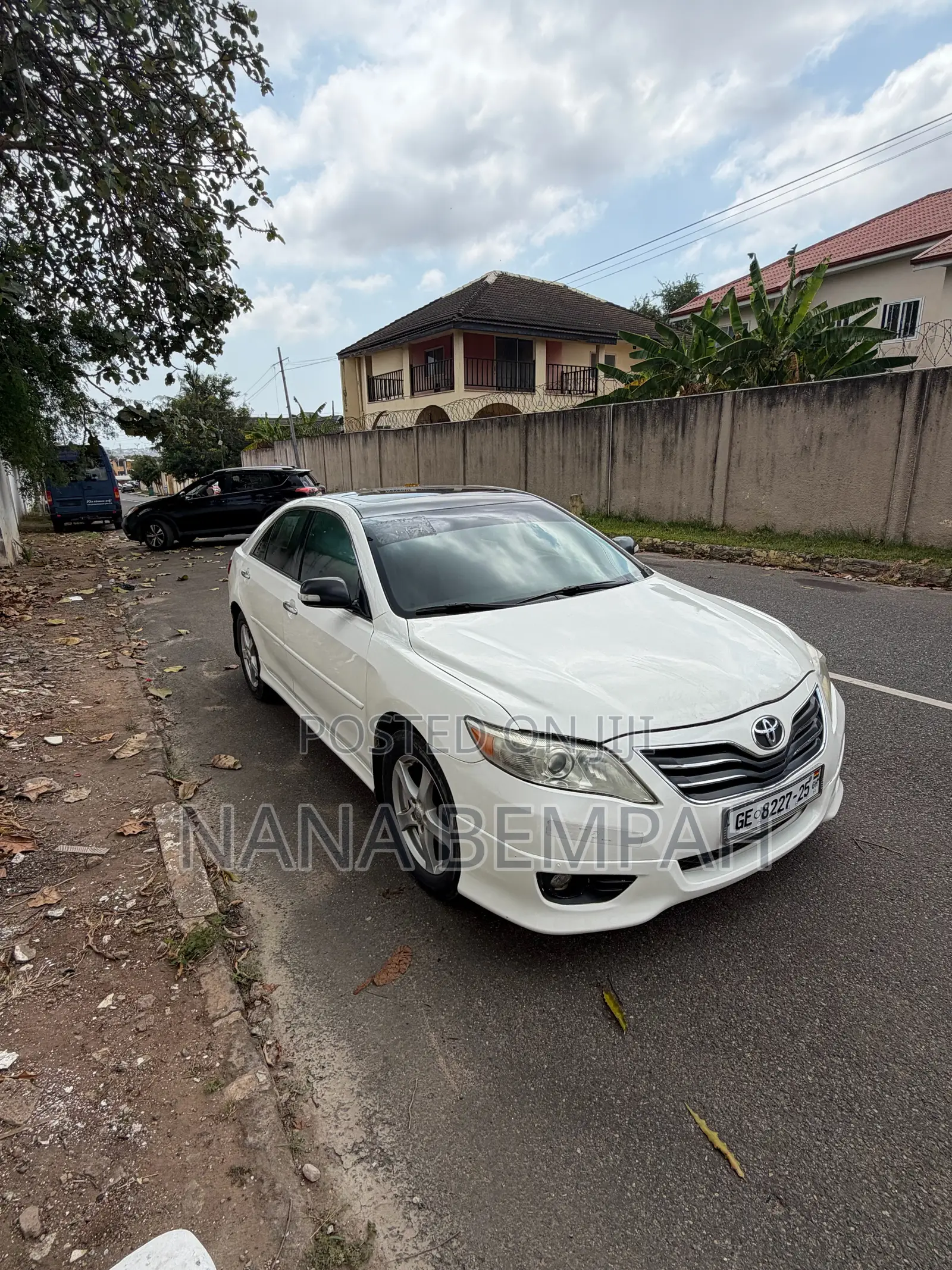 Toyota Camry SE 4dr Sedan (2.5L 4cyl 6A) 2011 White