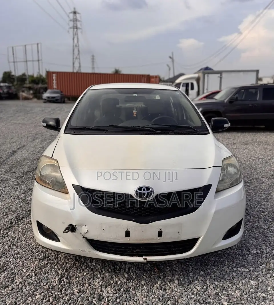 Toyota Belta 2010 White