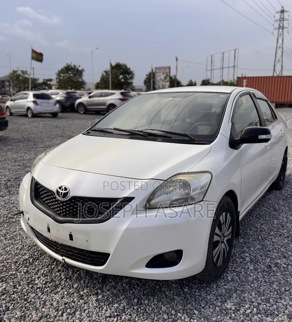 Toyota Belta 2010 White