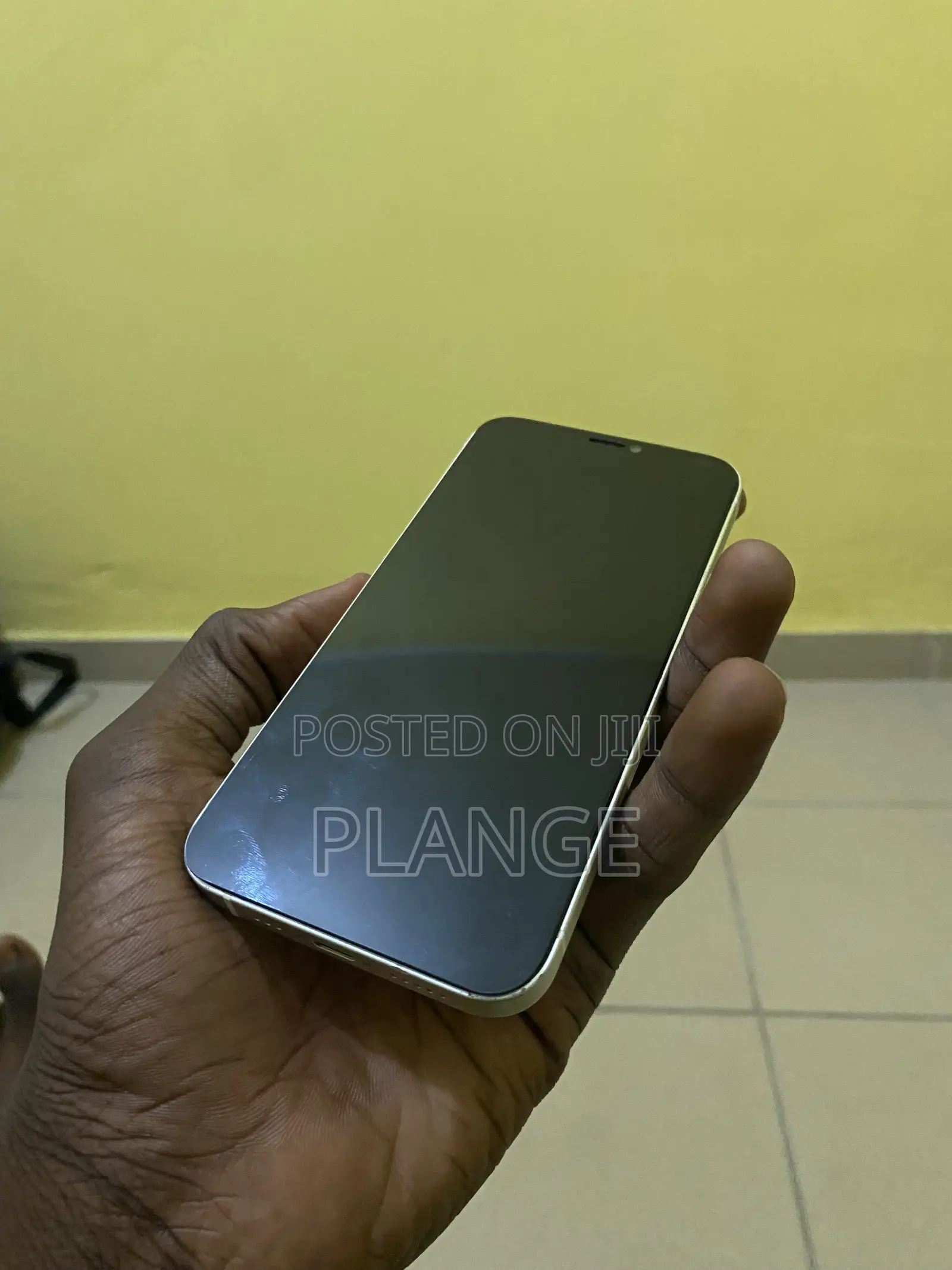 Apple iPhone 12 64 GB White