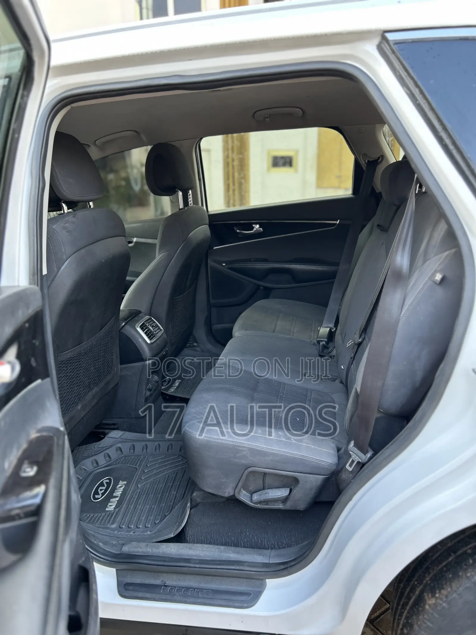 Kia Sorento LX 4dr SUV (2.4L 4cyl 6A) 2015 White