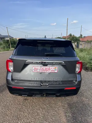 Ford Explorer Base 4x4 2020 Gray