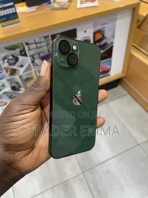 Apple iPhone 13 128 GB Green