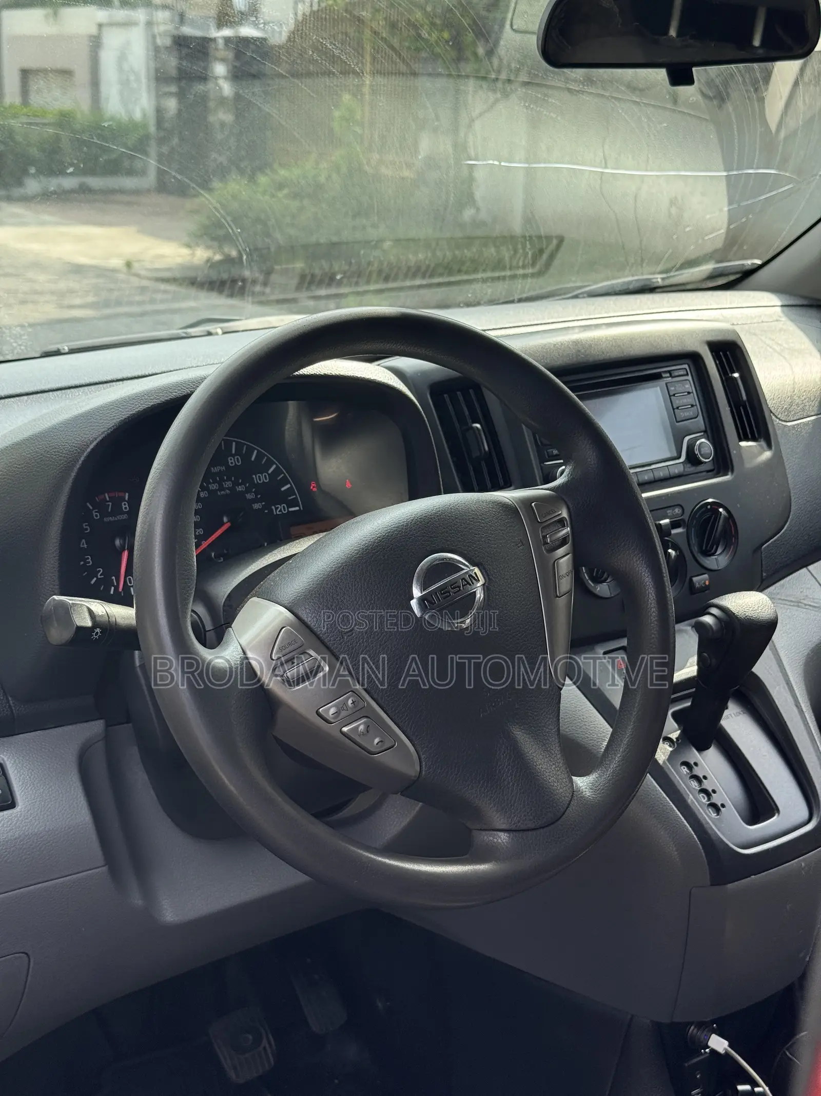 Nissan NV200 SV 2019 Burgundy