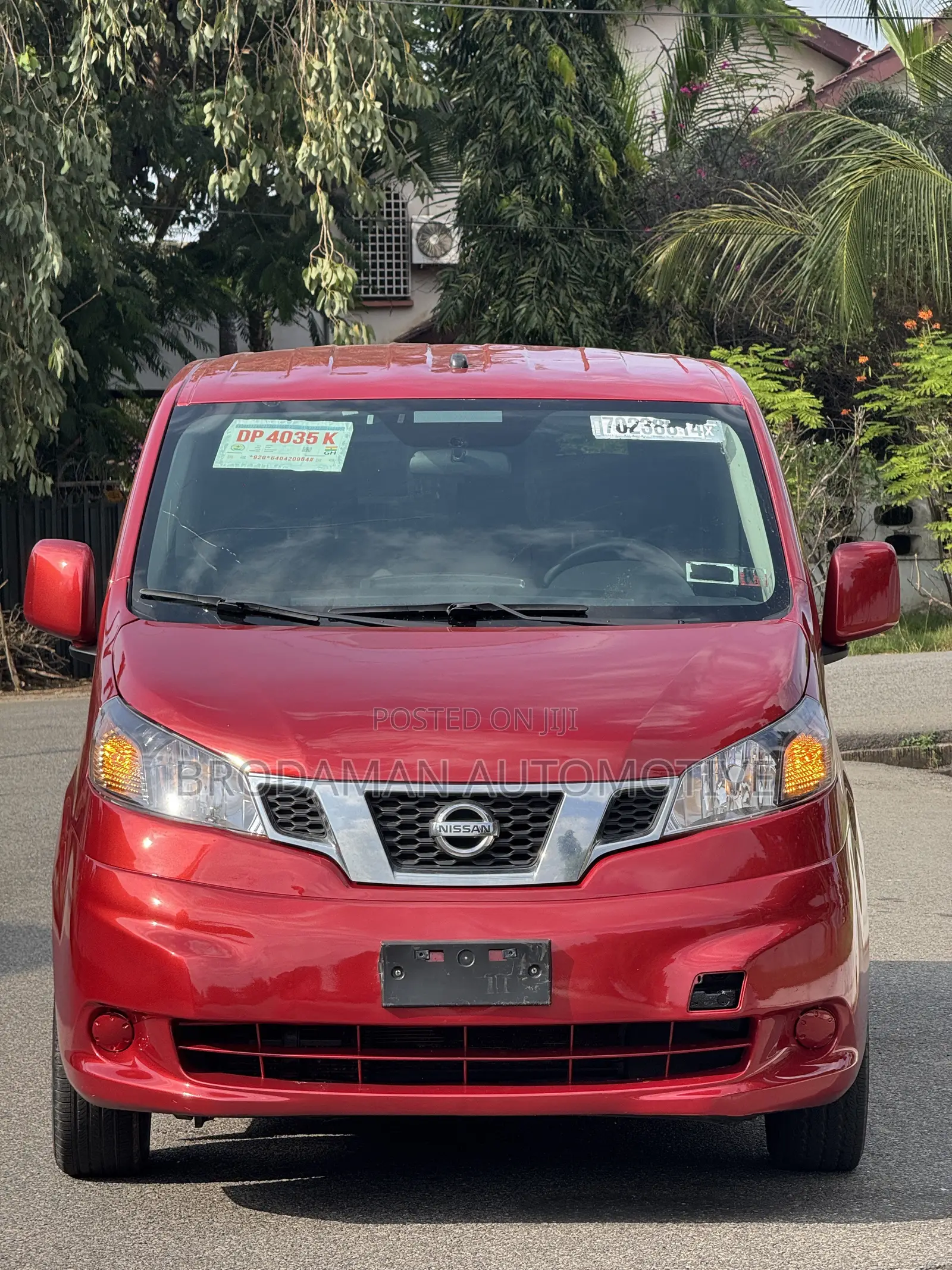 Nissan NV200 SV 2019 Burgundy