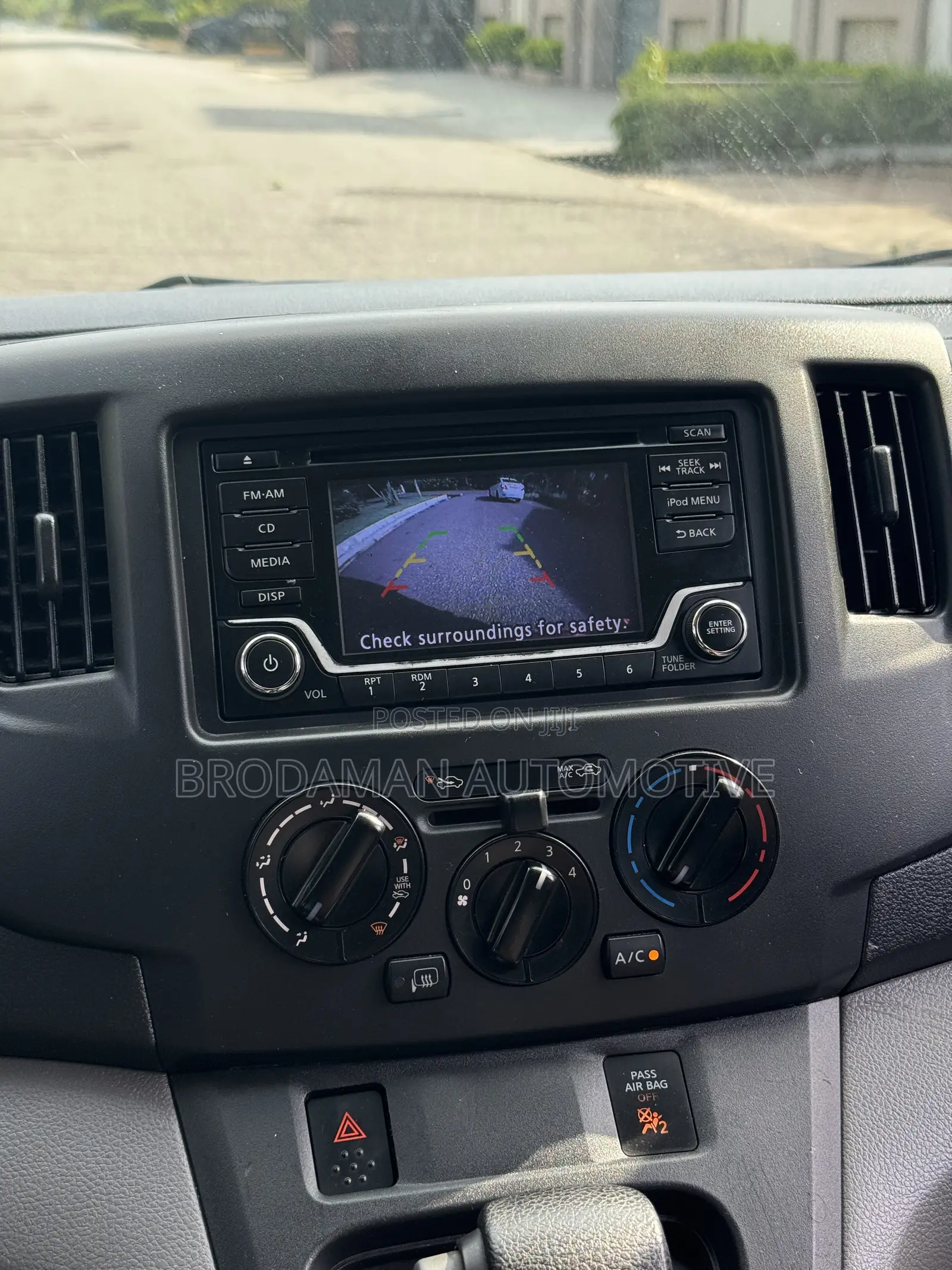 Nissan NV200 SV 2019 Burgundy