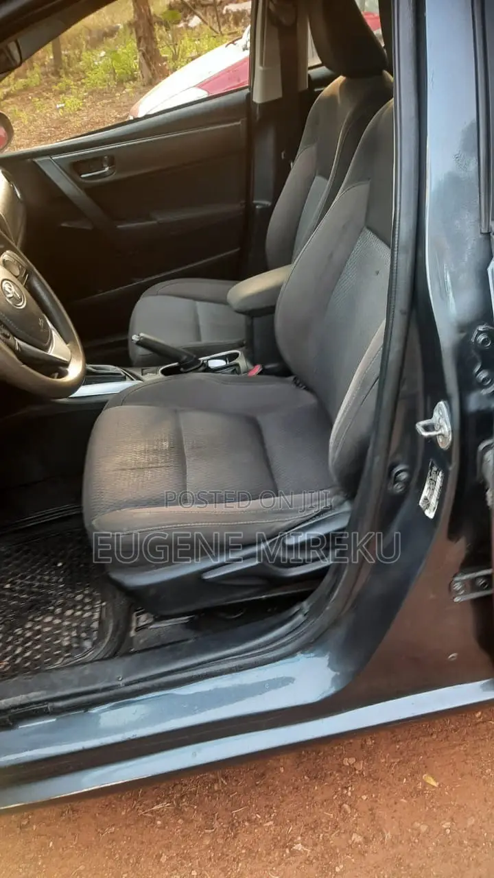 Toyota Corolla 2017 Blue