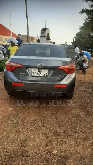 Toyota Corolla 2017 Blue