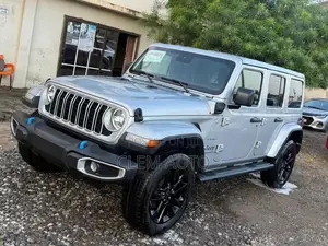 Jeep Wrangler Sahara 4 Door 4x4 2024 Gray